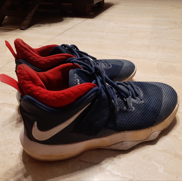 lebron ambassador 10